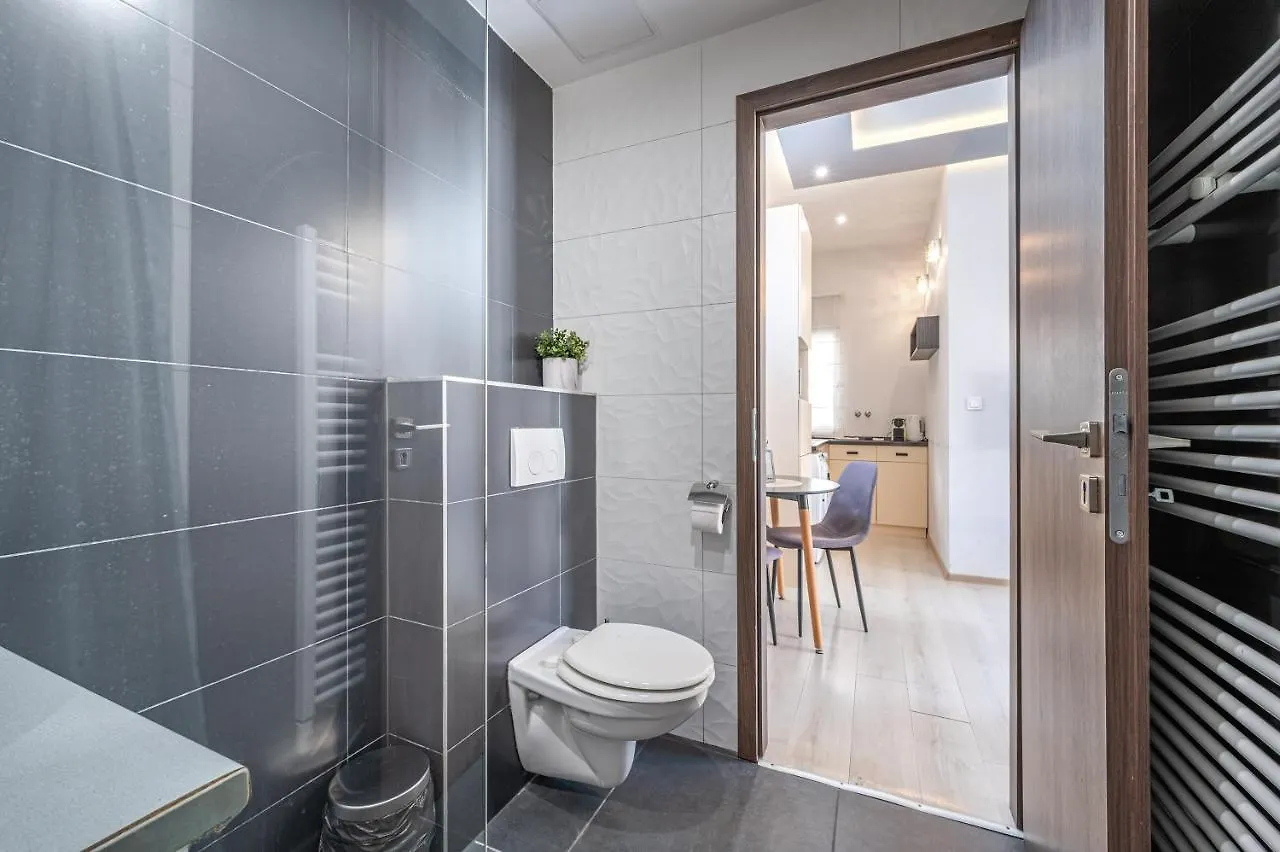 Fogas 1Bedroom Apartment In Heart Of City Budapest Hungary
